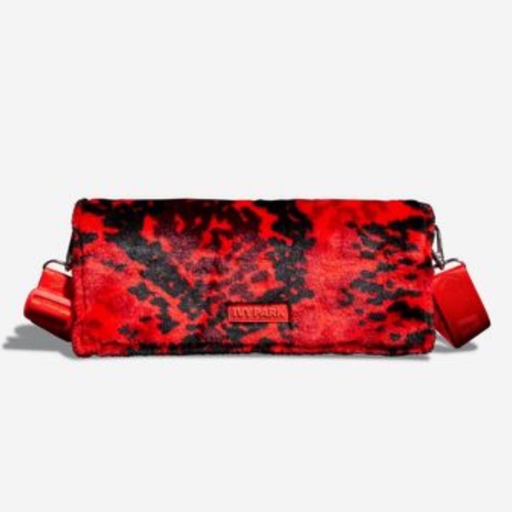 Adidas X Ivy Park Bag Ivy Heart Printed Faux Fur Envelope Clutch Bag Beyoncé